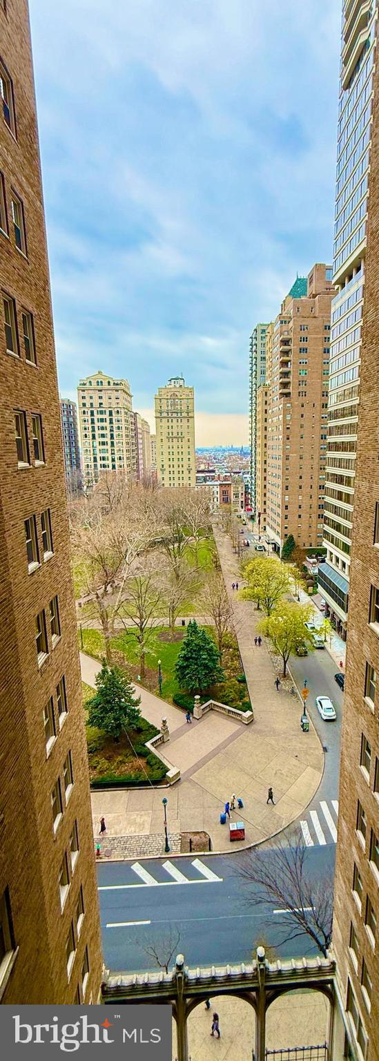 RITTENHOUSE SQUARE - Residential