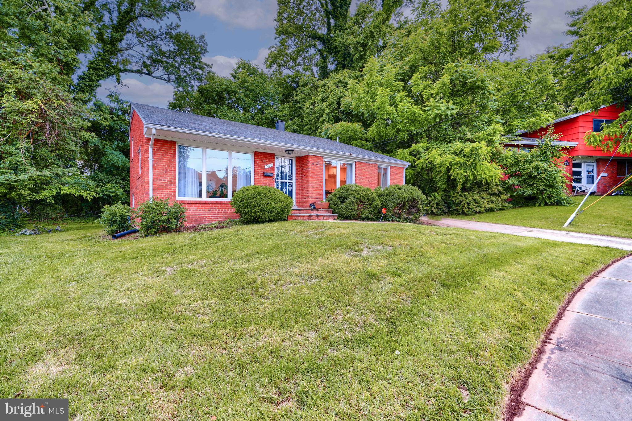 7413 DOMINION DRIVE