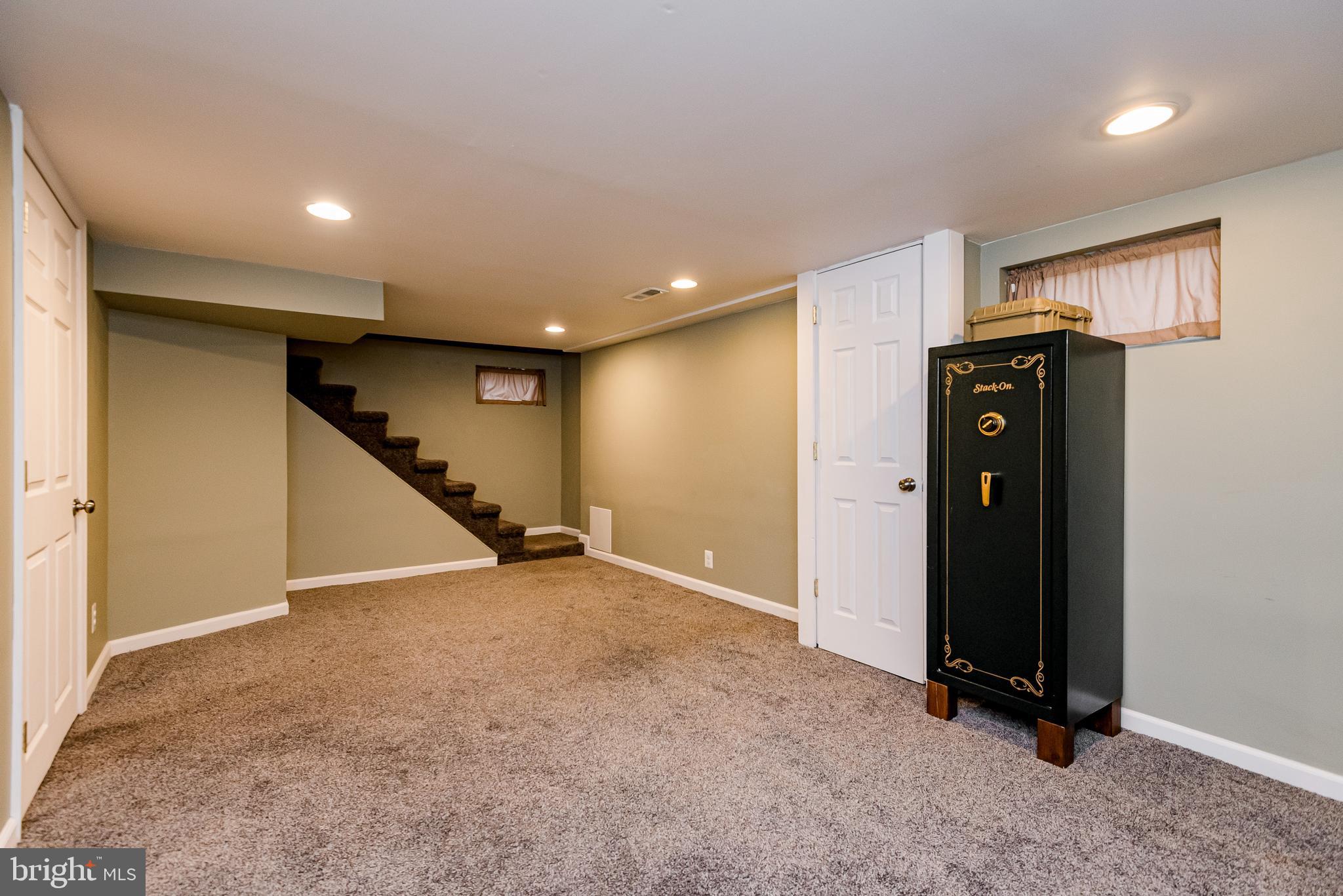 HALETHORPE HEIGHTS - Residential