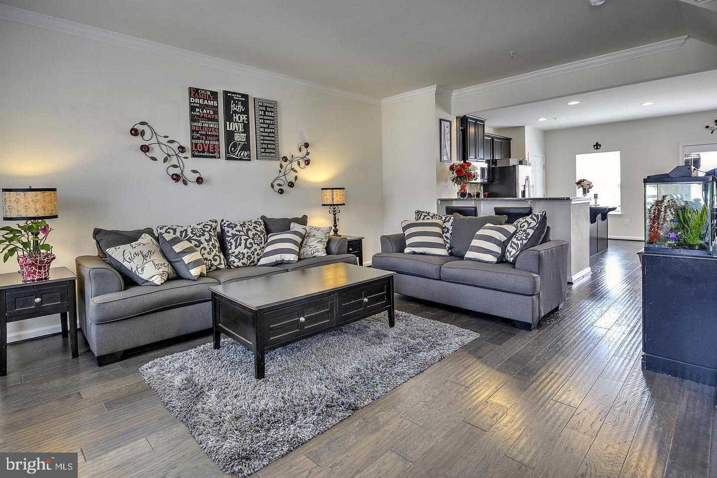 HOWARD SQUARE - Residential Lease