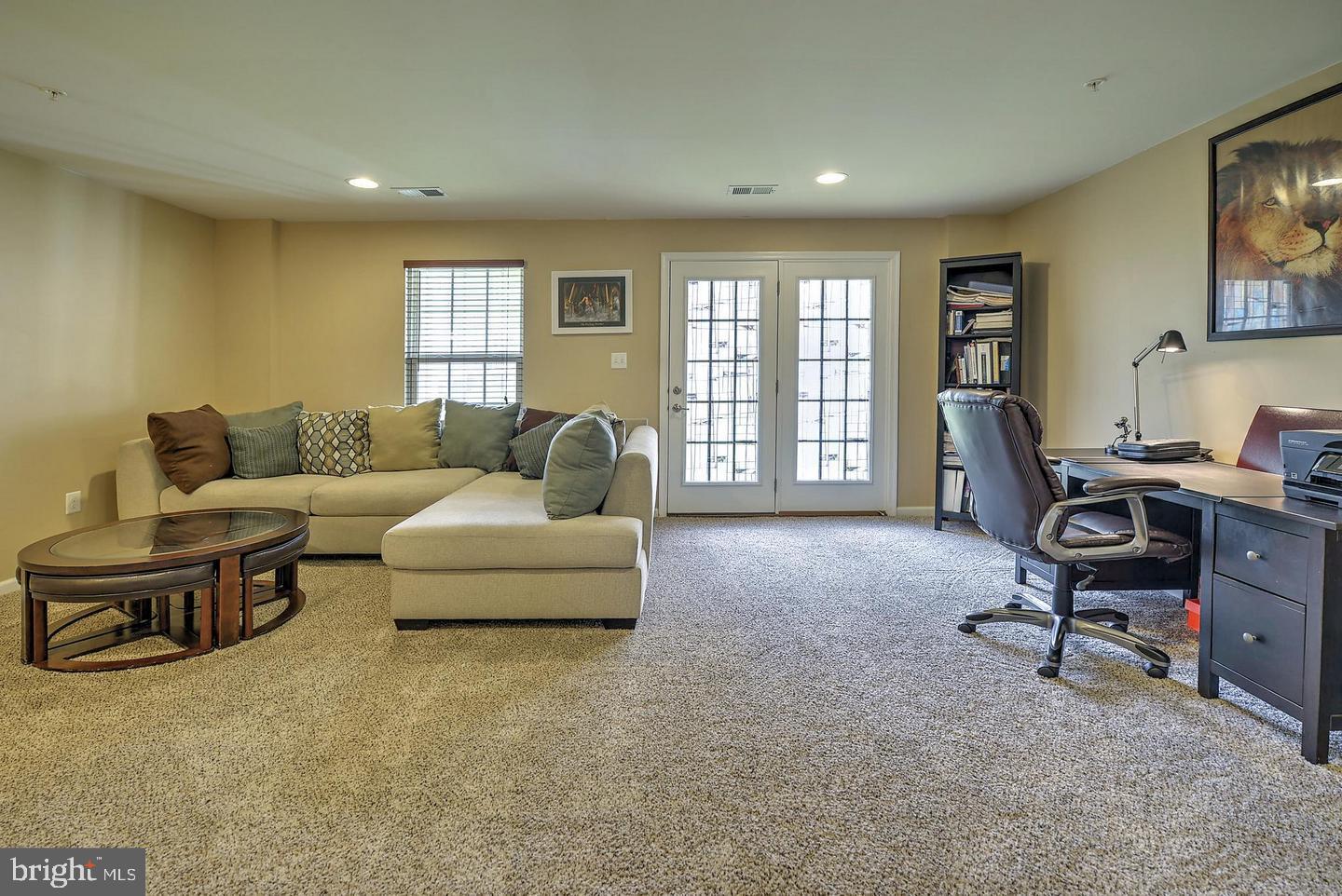 HOWARD SQUARE - Residential Lease