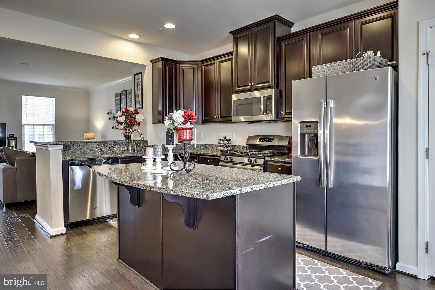 HOWARD SQUARE - Residential Lease