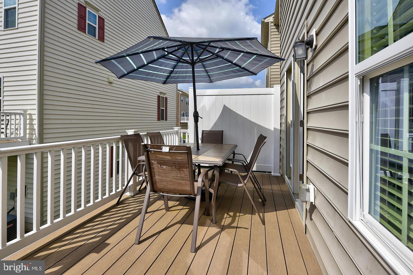 HOWARD SQUARE - Residential Lease