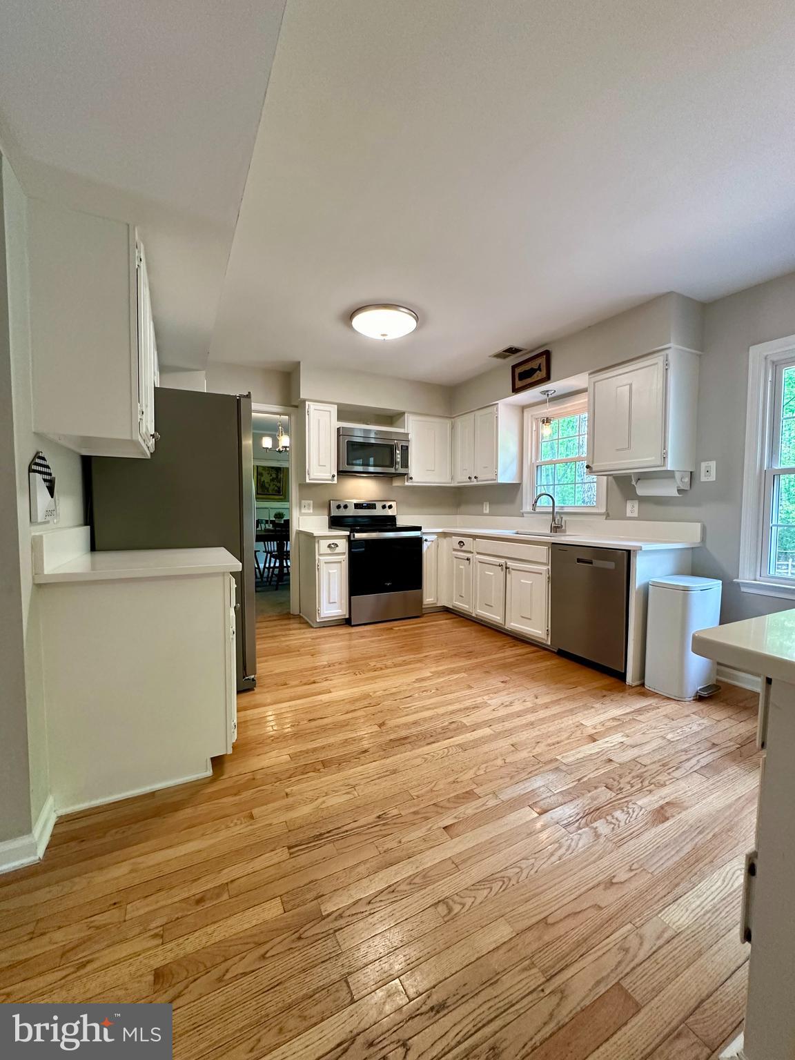 COUNTRY WOOD ESTATES - Residential Lease