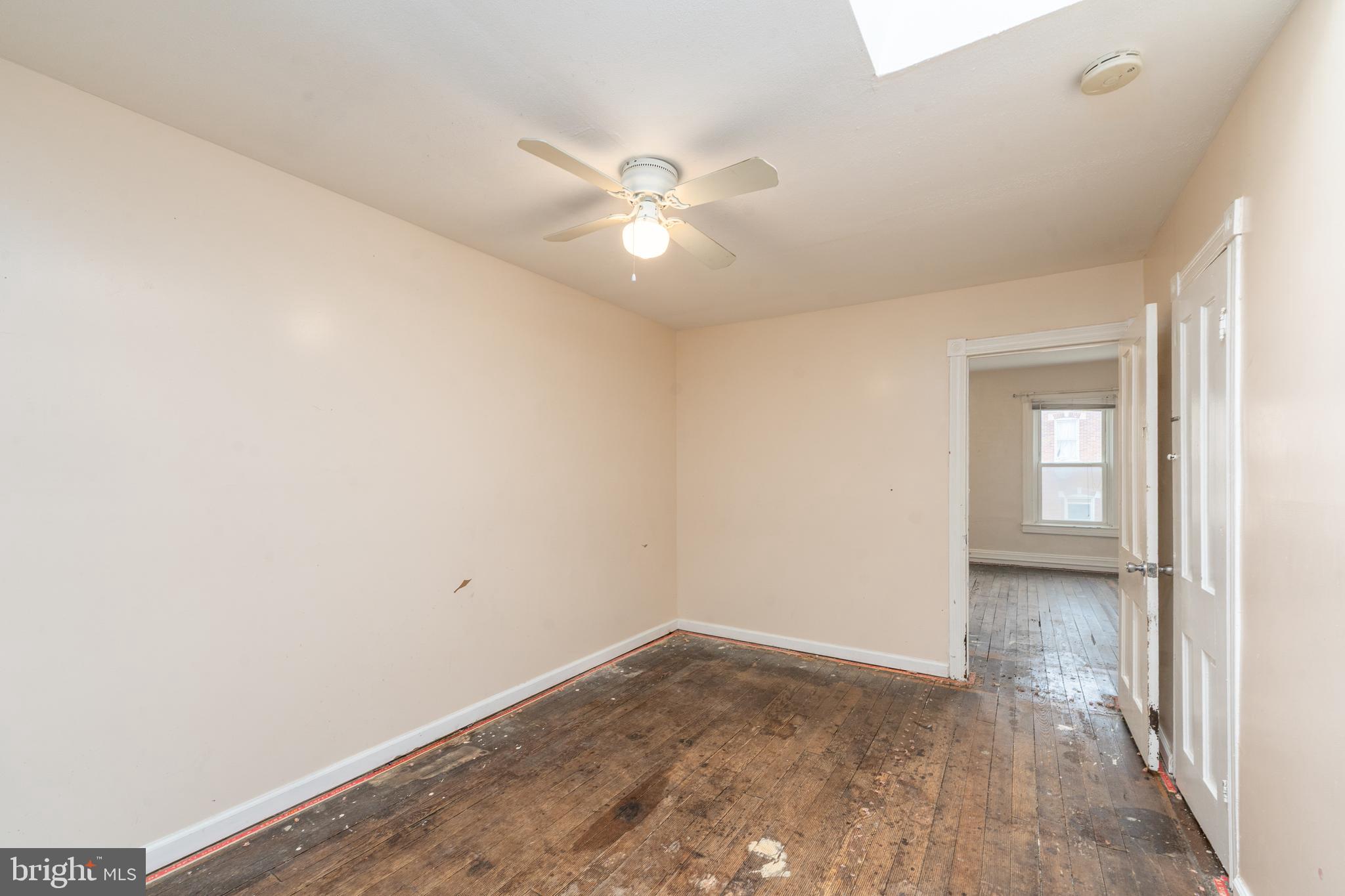 MILL HILL - Residential