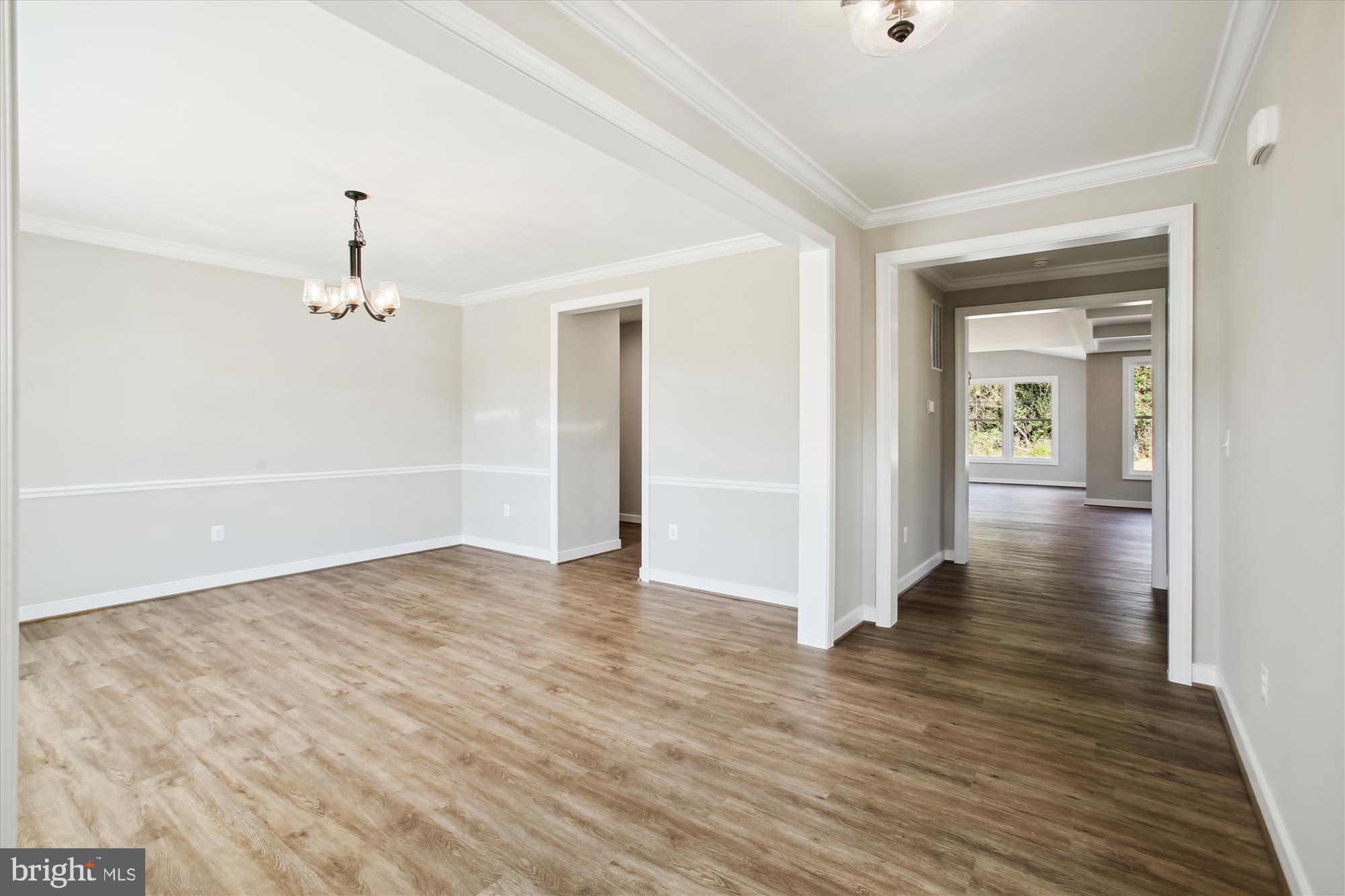 TAYLORSTOWN - Residential