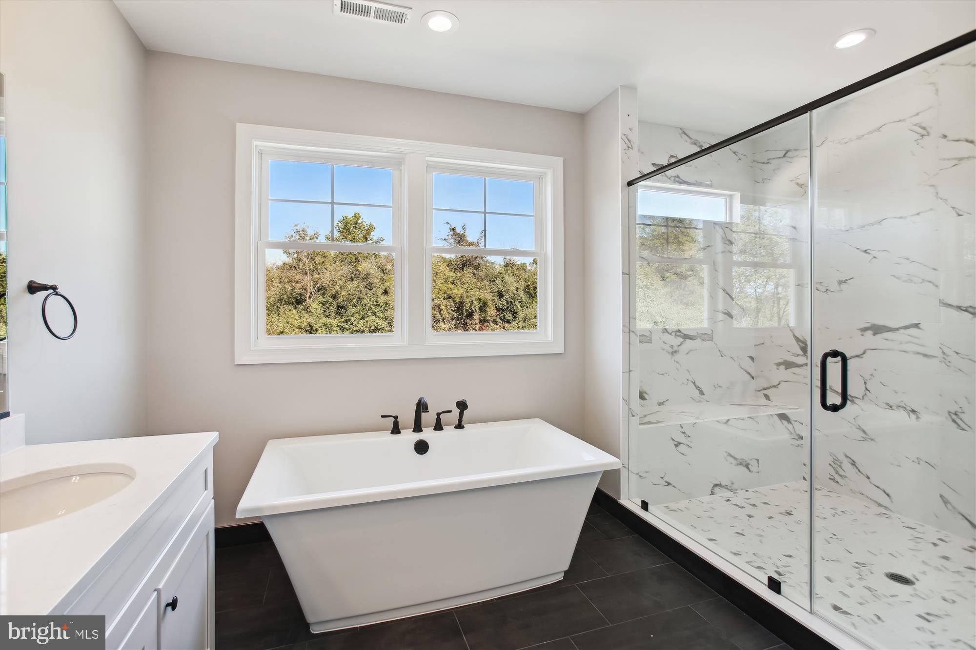 TAYLORSTOWN - Residential