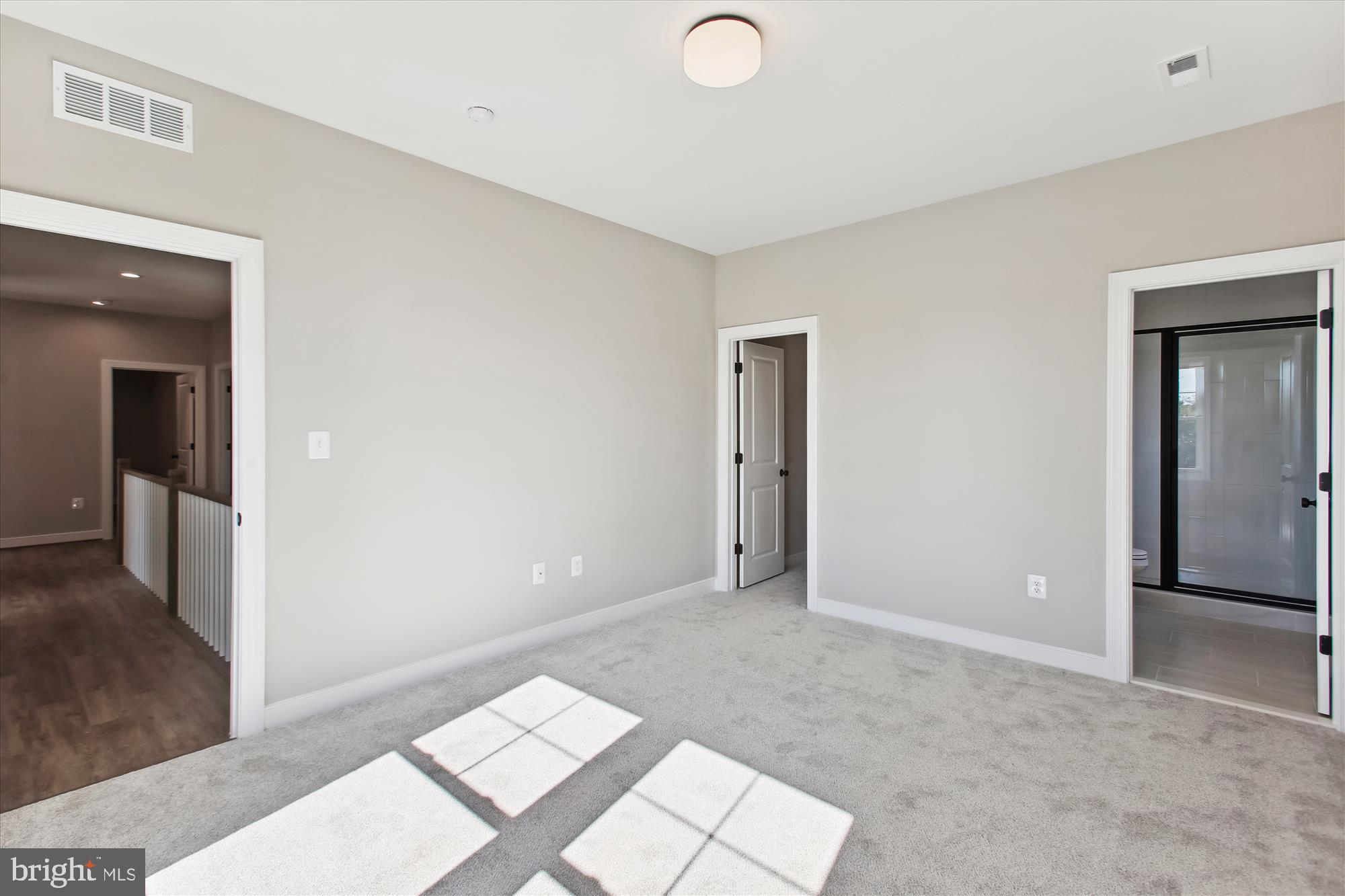 TAYLORSTOWN - Residential