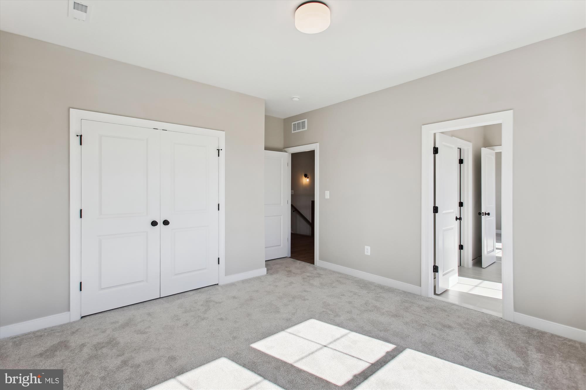 TAYLORSTOWN - Residential