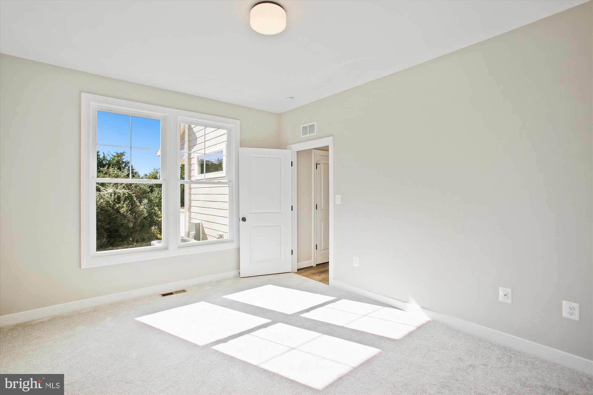 TAYLORSTOWN - Residential