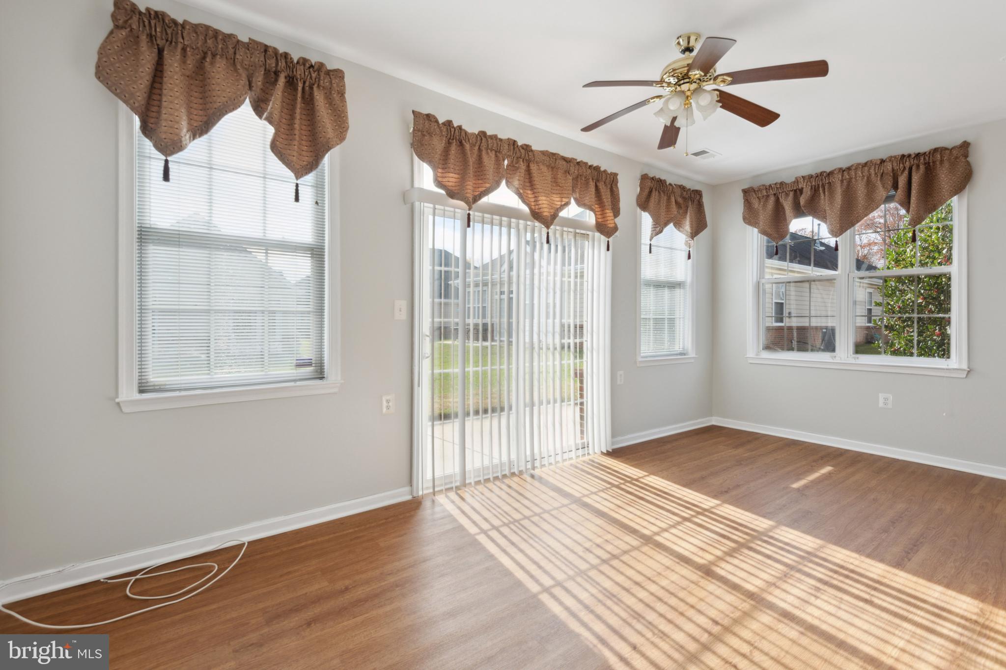 CAMERON GROVE - Residential Lease