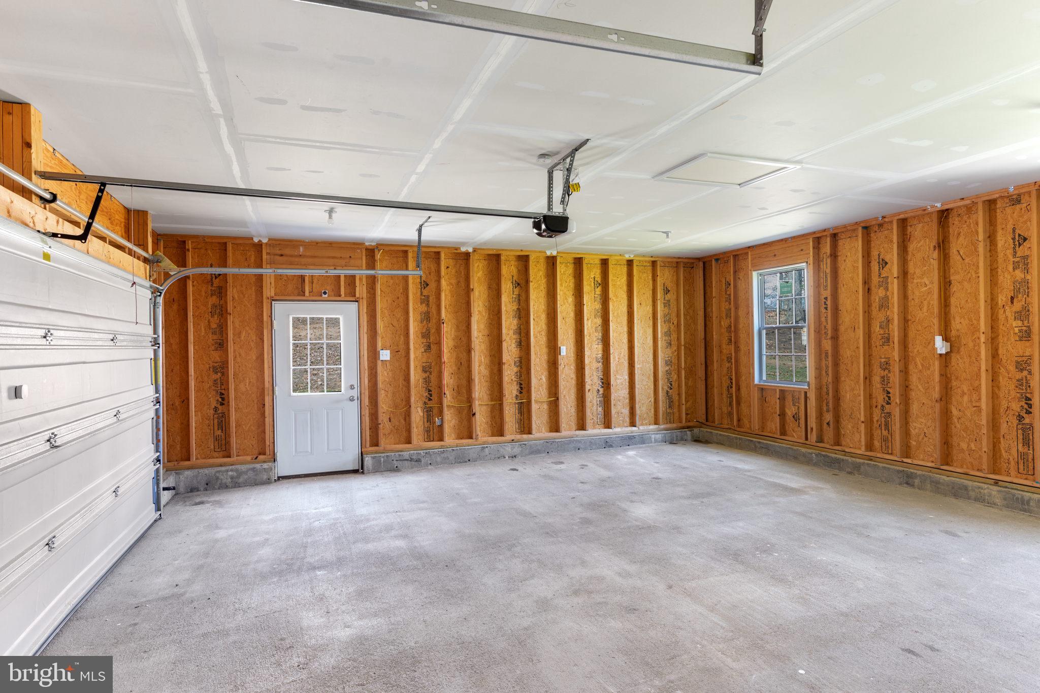 LEETOWN - Residential Lease