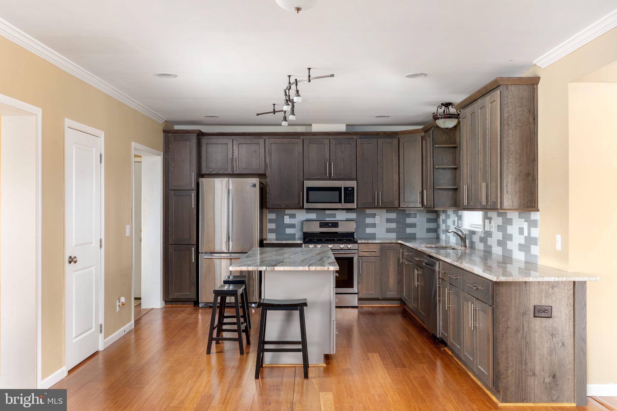 LEETOWN - Residential Lease