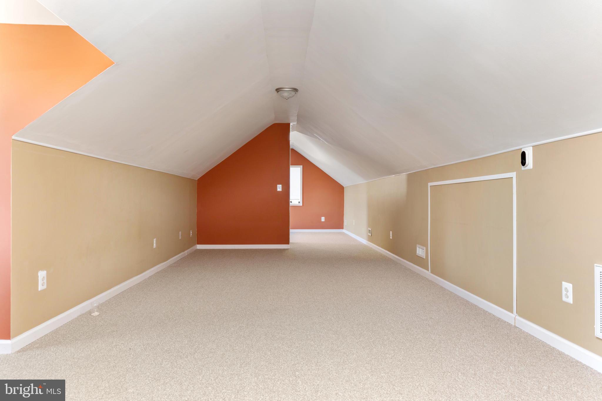 LEETOWN - Residential Lease