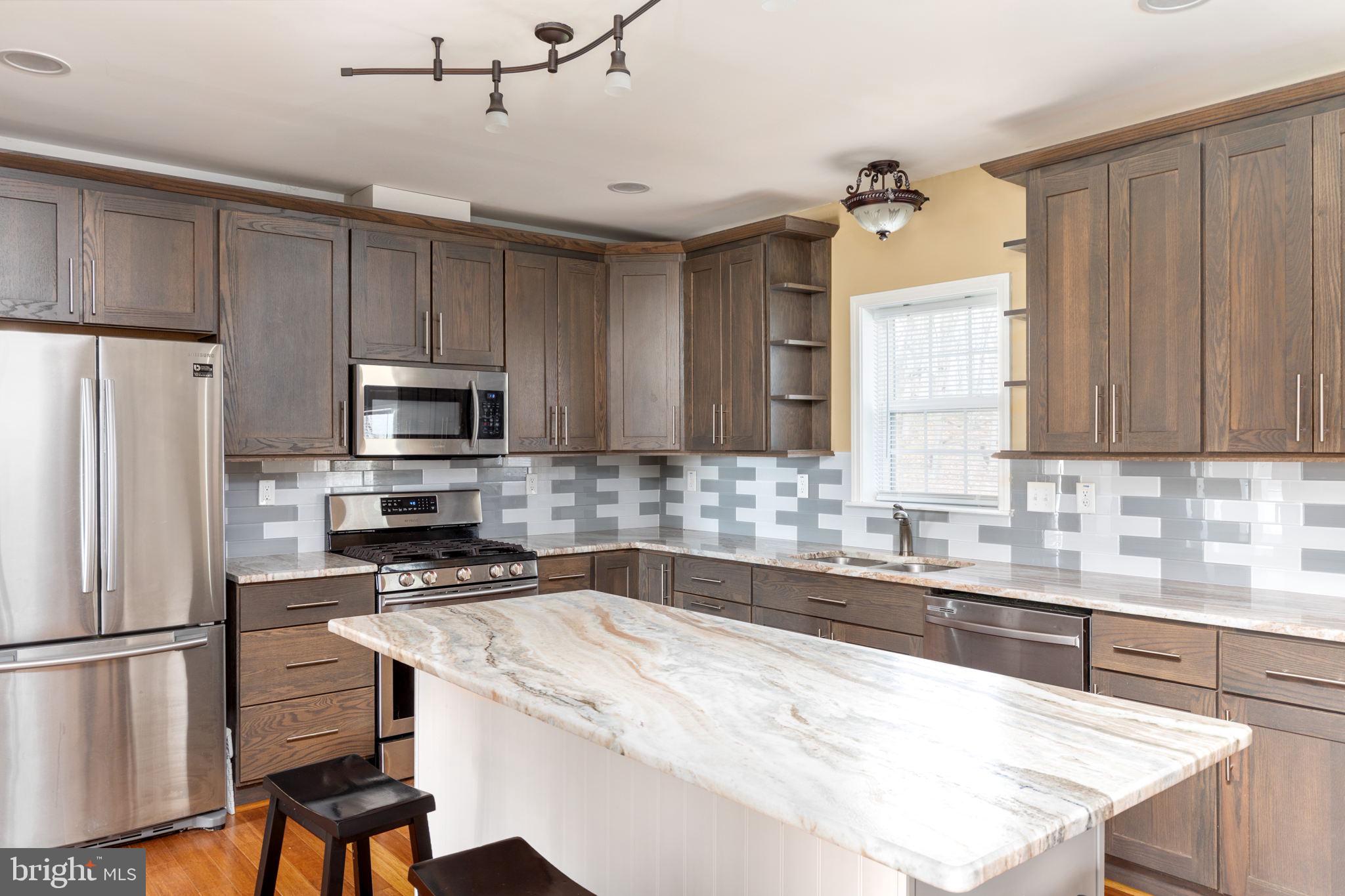 LEETOWN - Residential Lease