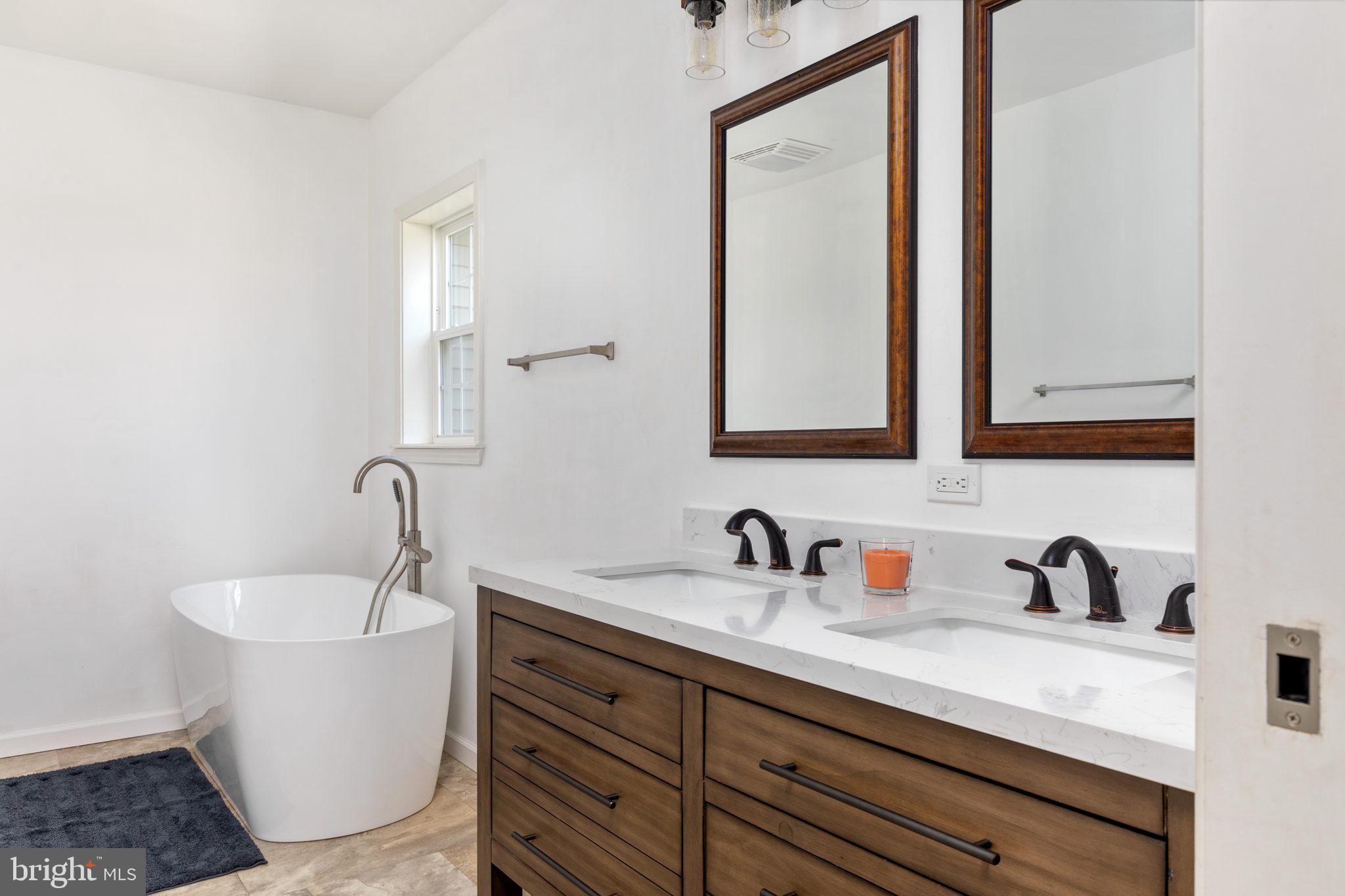 LEETOWN - Residential Lease