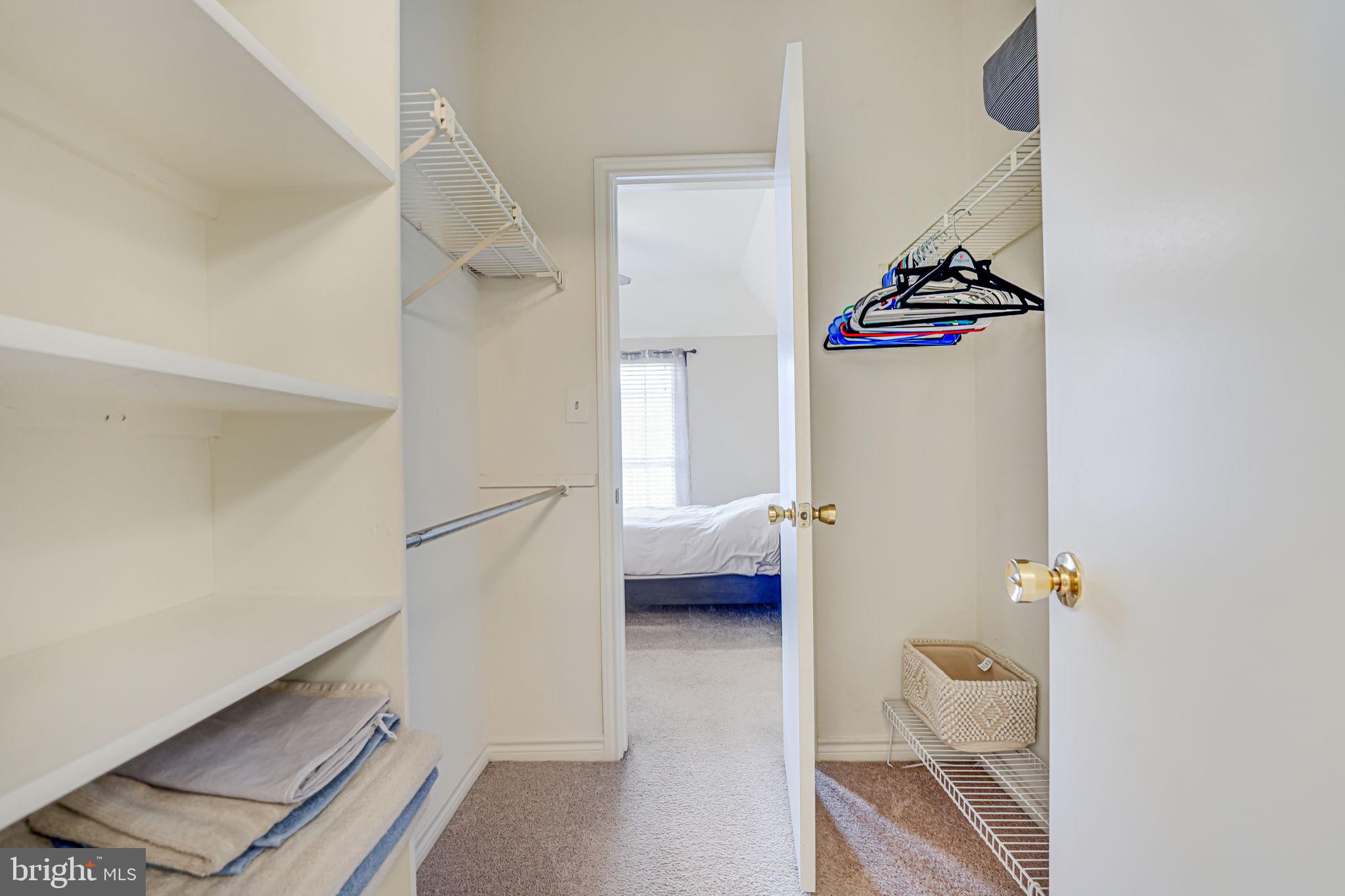 PENDERBROOK SQUARE CONDOMINIUMS - Residential Lease