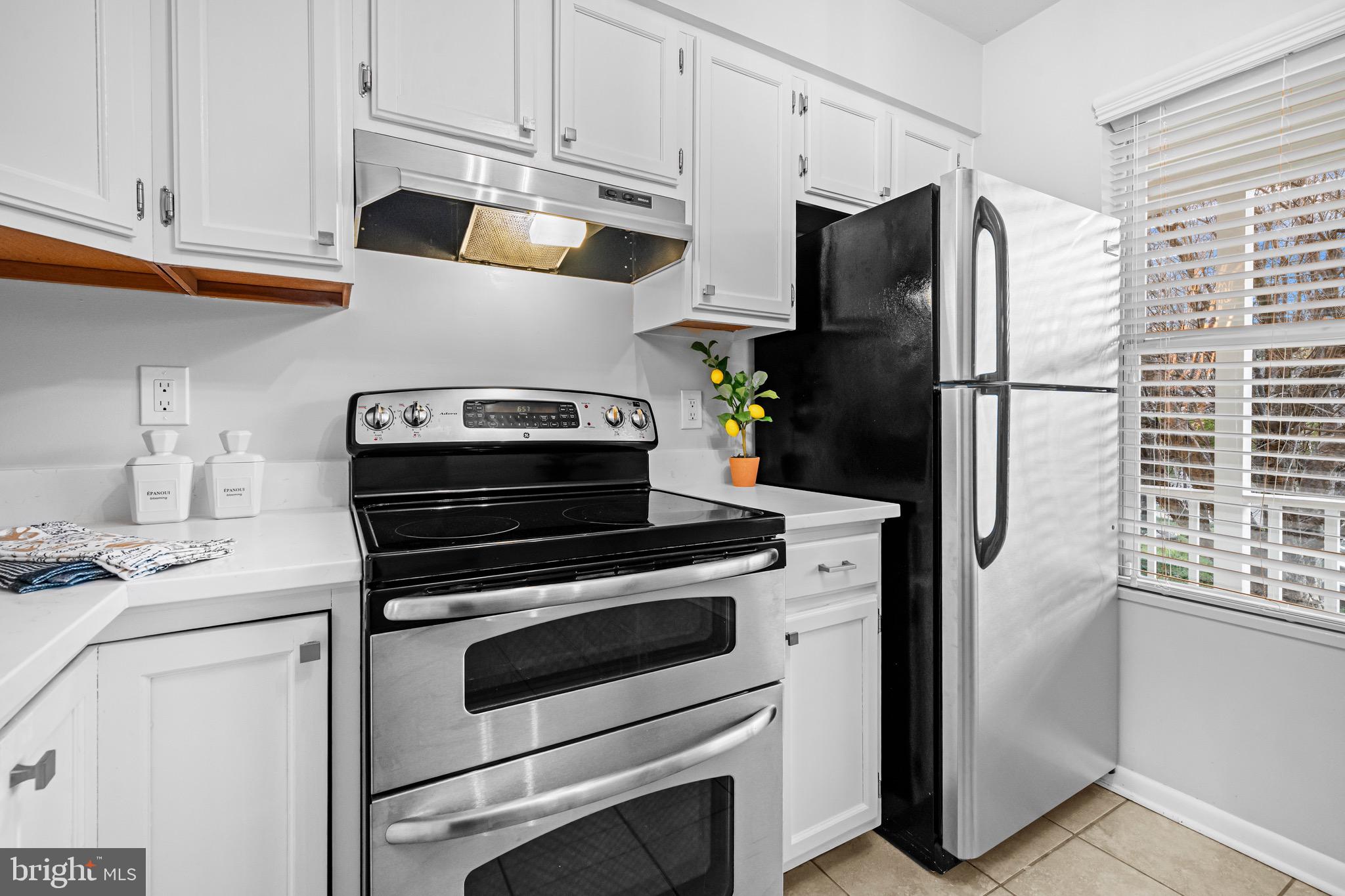 SENECA PARK - Residential