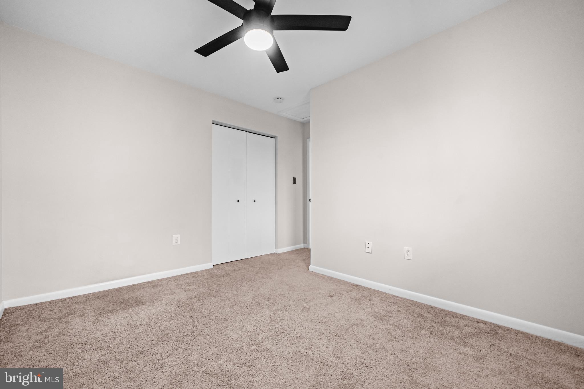 SENECA PARK - Residential