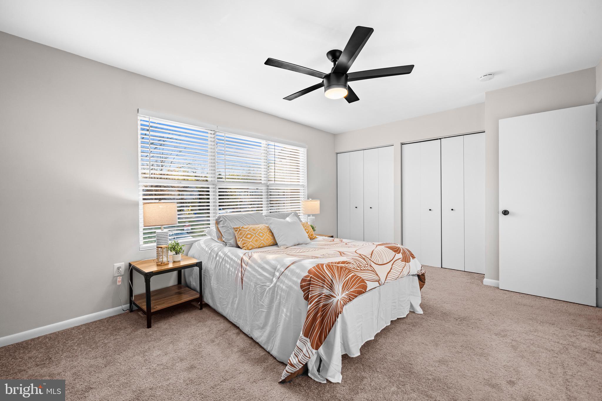 SENECA PARK - Residential