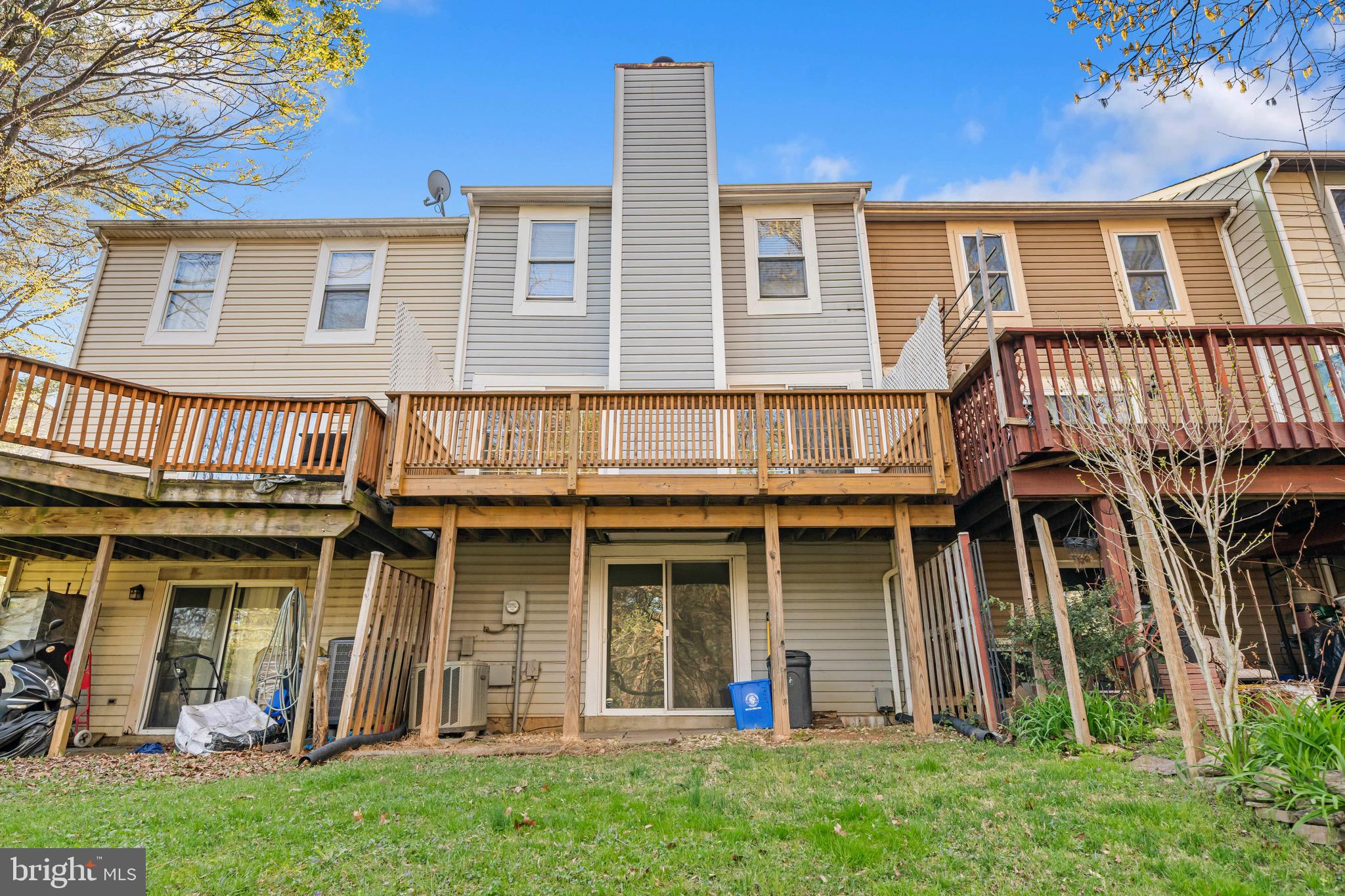 SENECA PARK - Residential