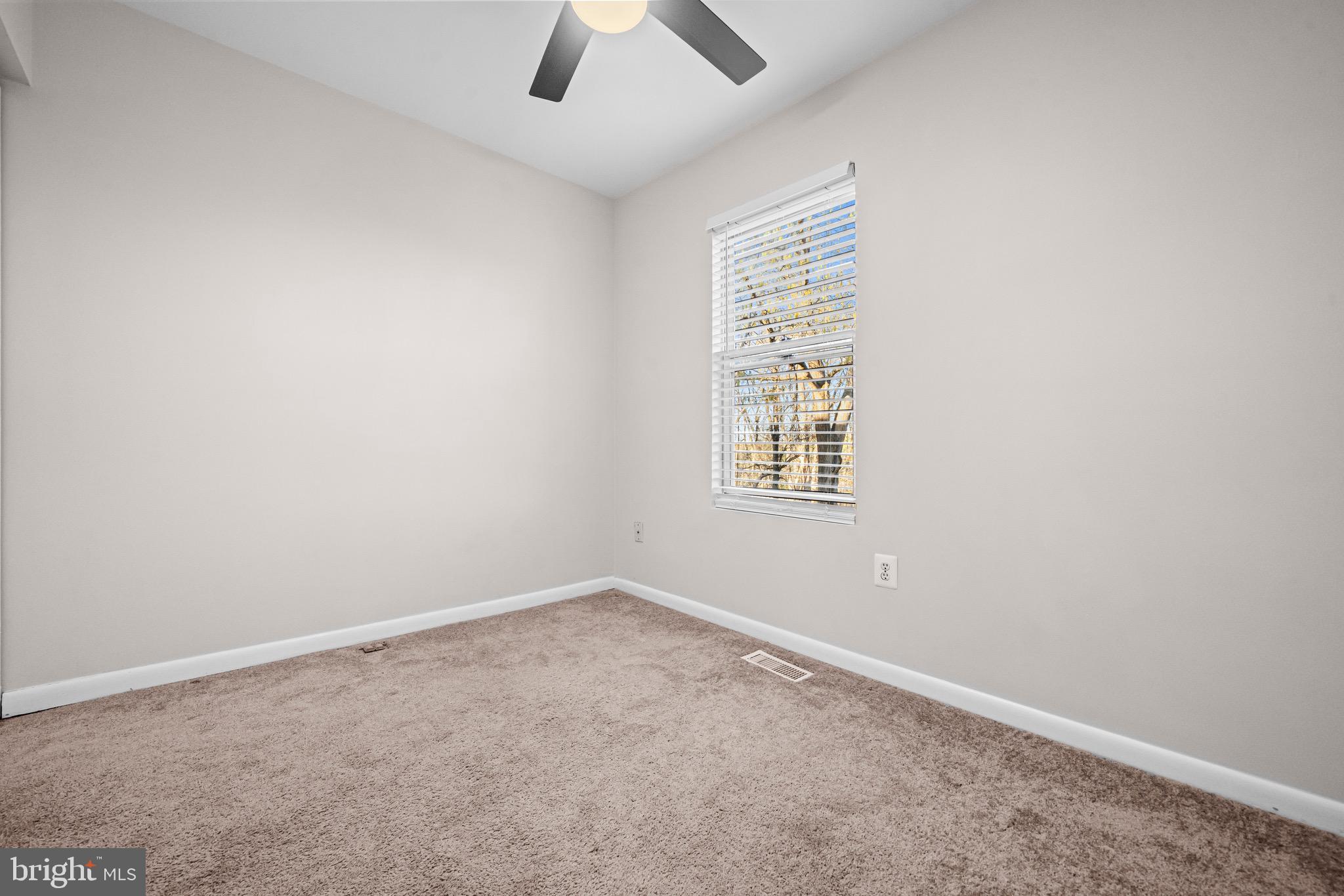 SENECA PARK - Residential