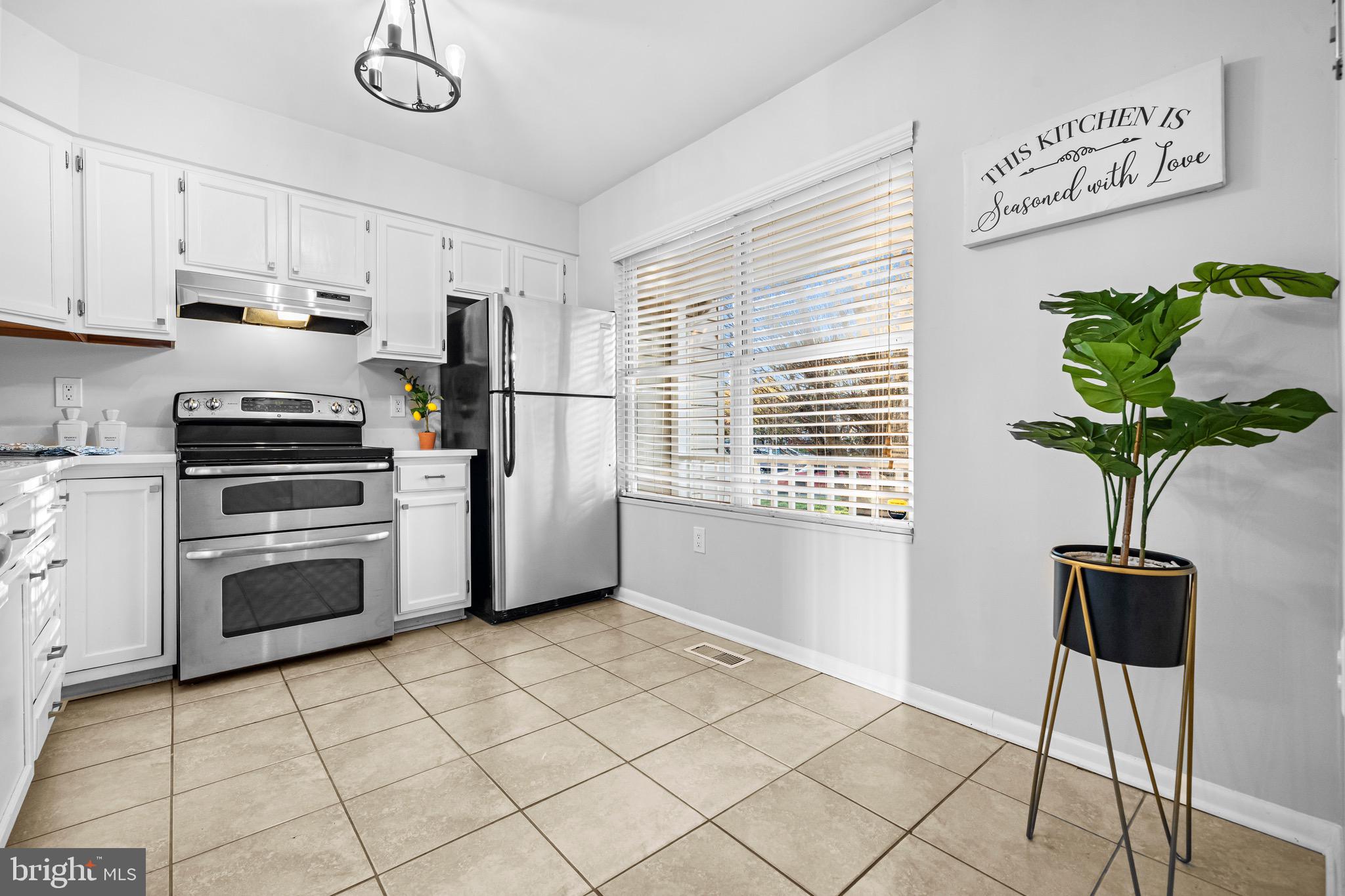 SENECA PARK - Residential