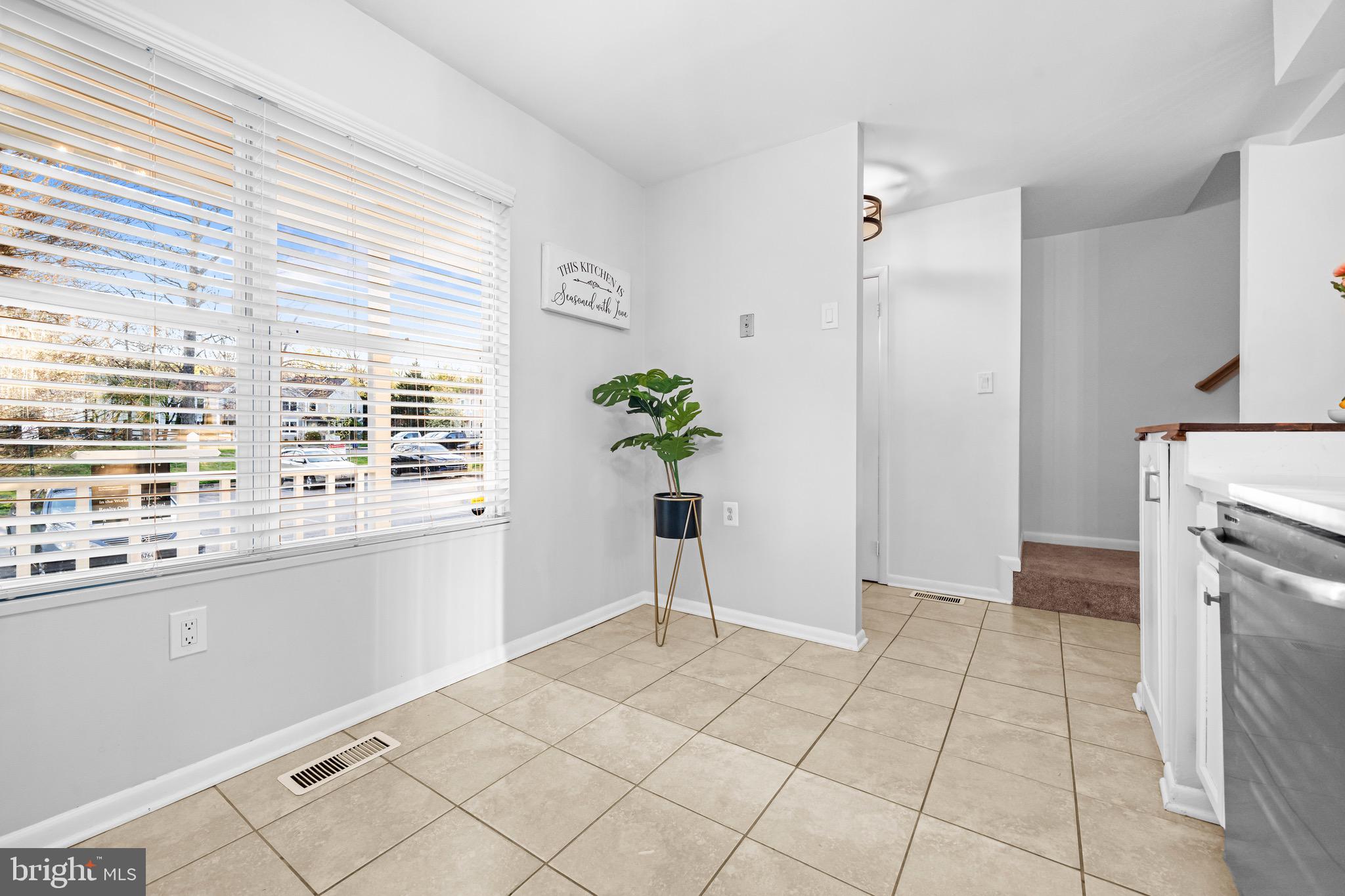 SENECA PARK - Residential