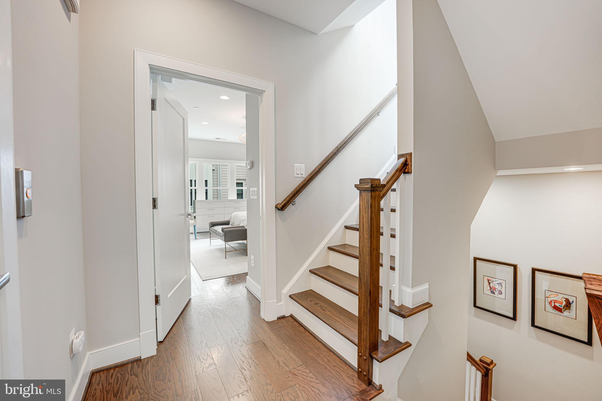 ROSSLYN - Residential