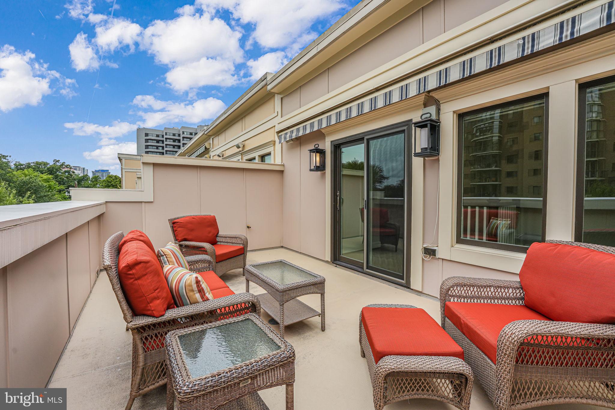 ROSSLYN - Residential