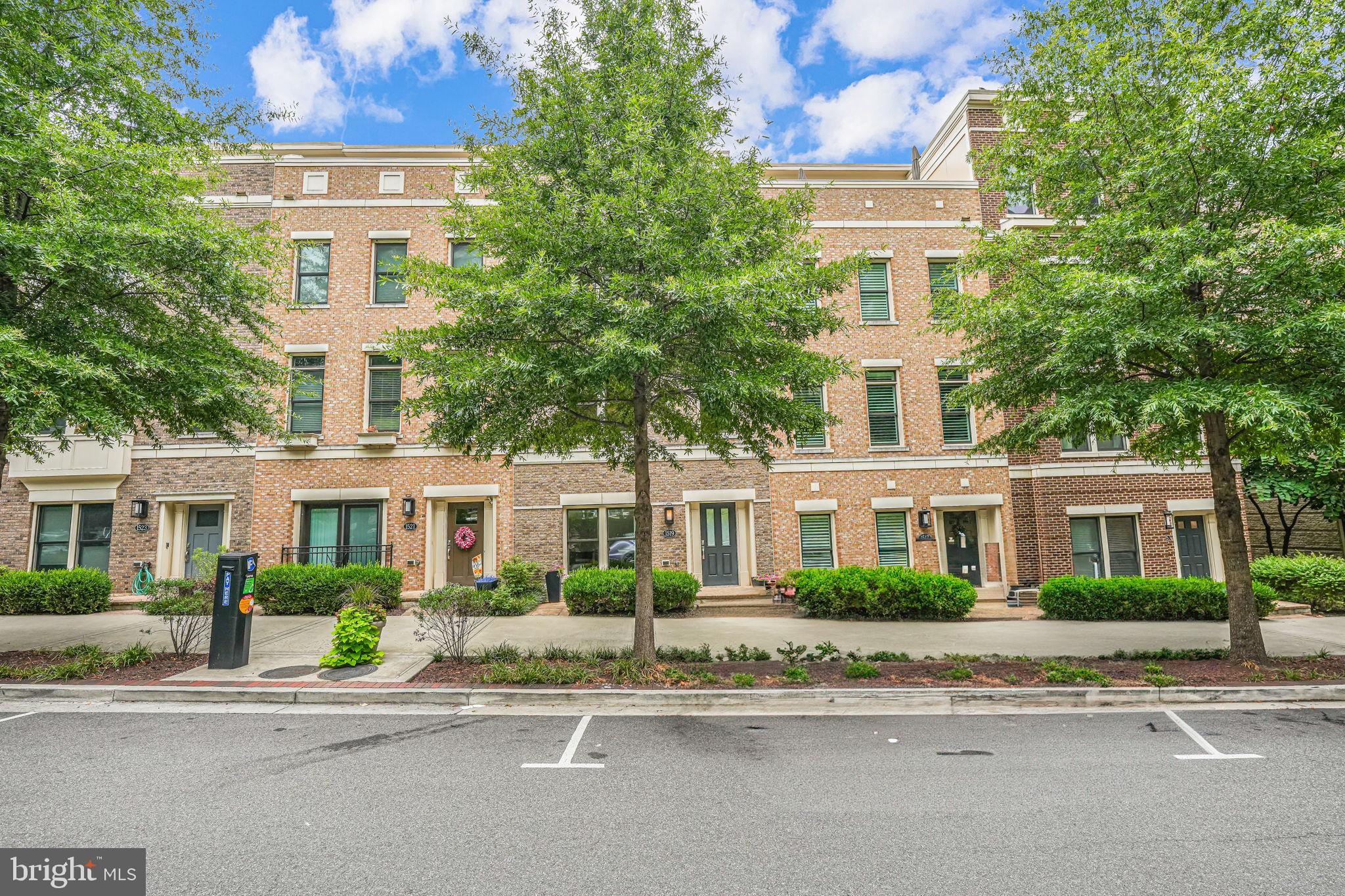 ROSSLYN - Residential