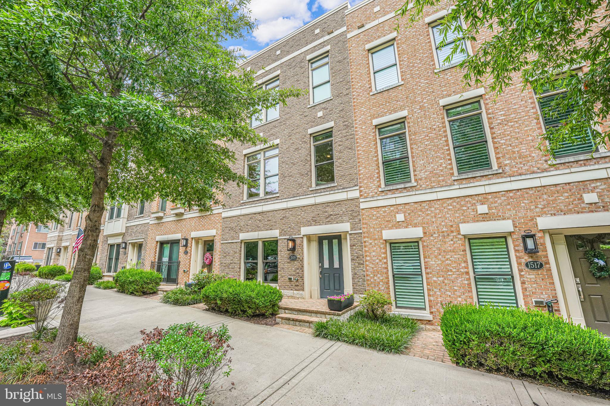 ROSSLYN - Residential