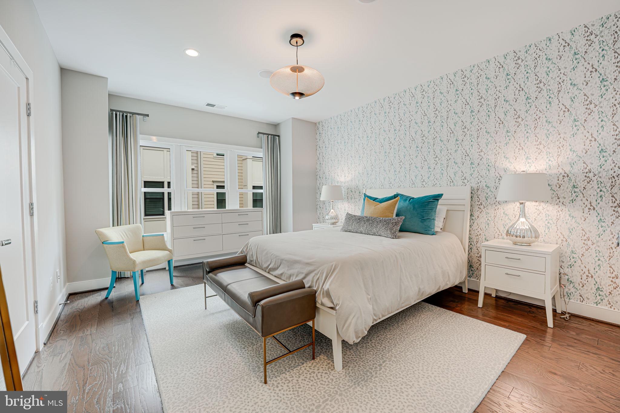 ROSSLYN - Residential