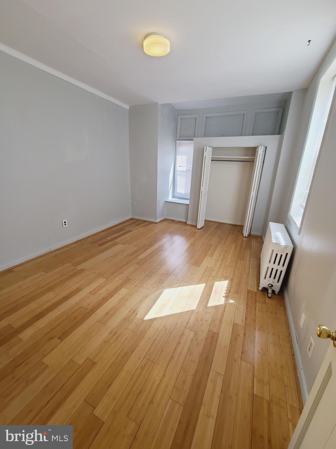 SOUTH STREET - Commercial Sale