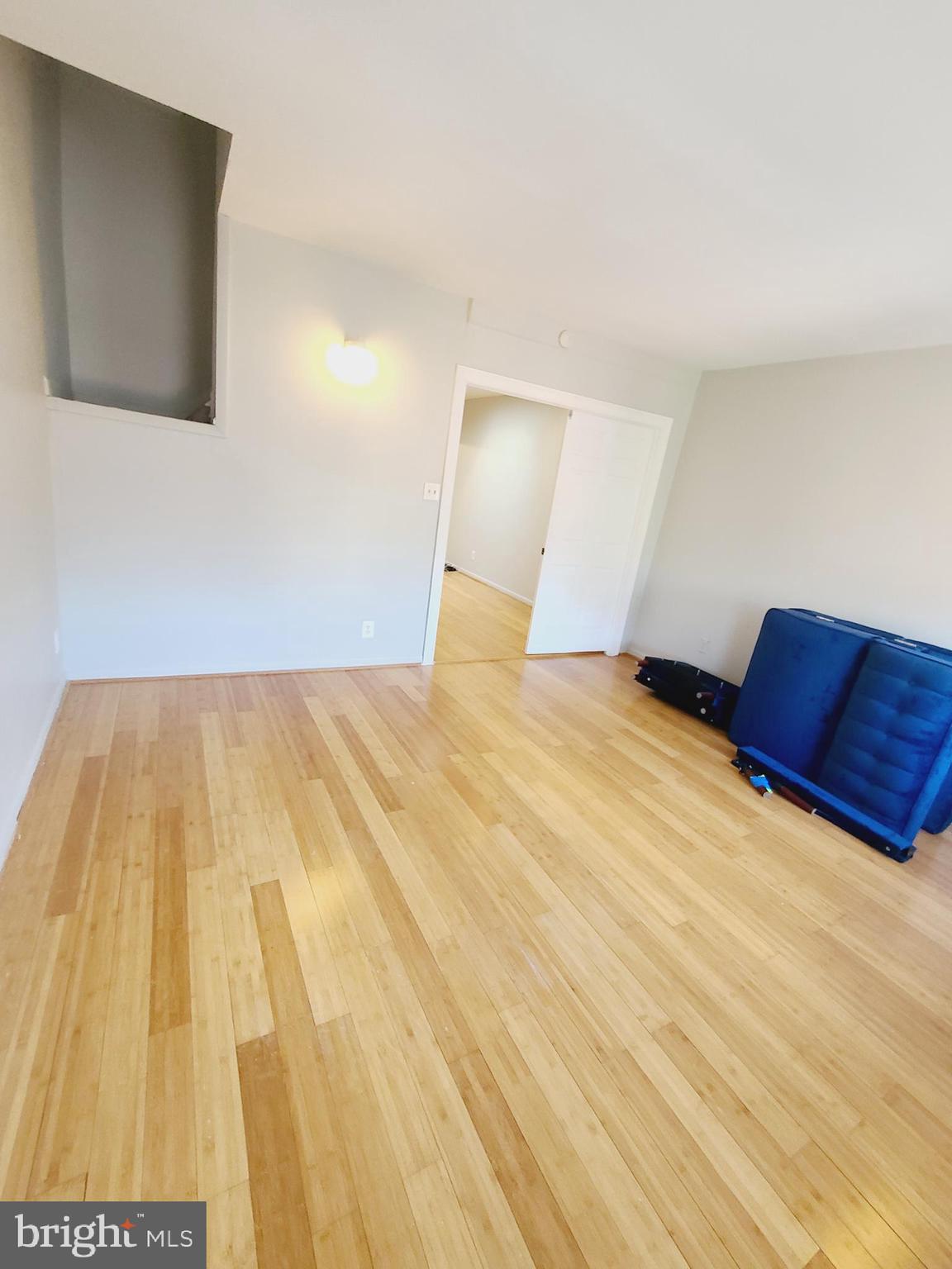 SOUTH STREET - Commercial Sale