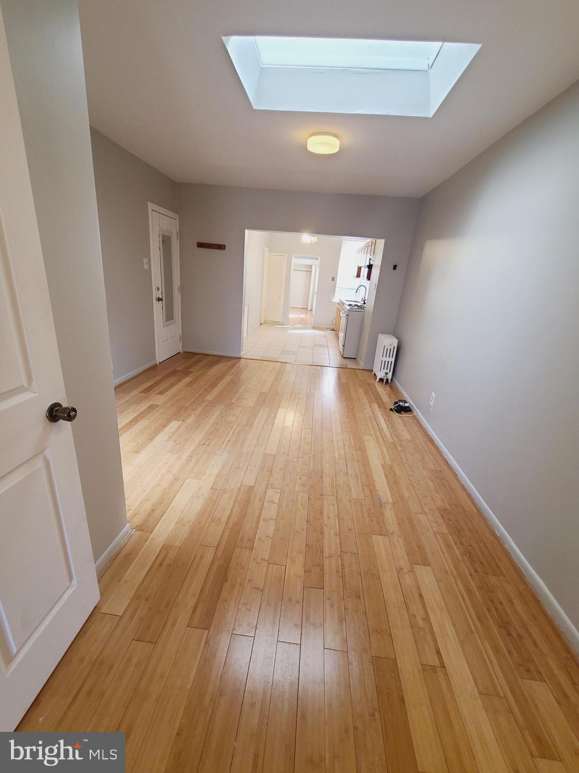 SOUTH STREET - Commercial Sale