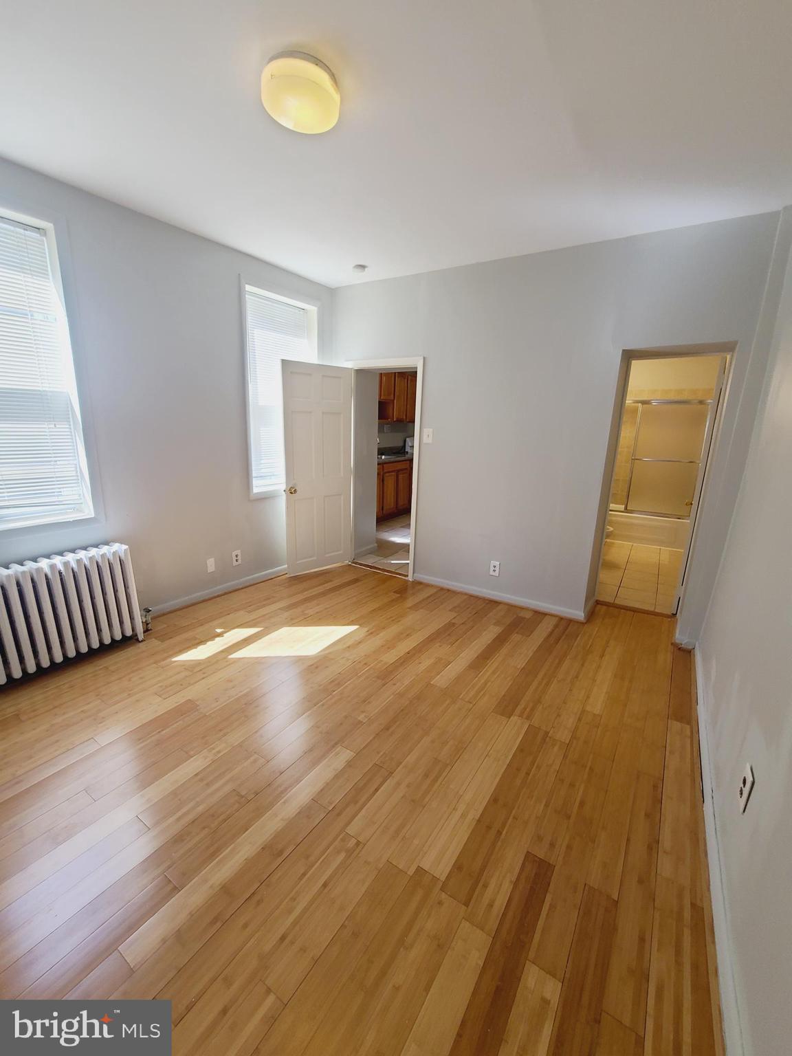 SOUTH STREET - Commercial Sale