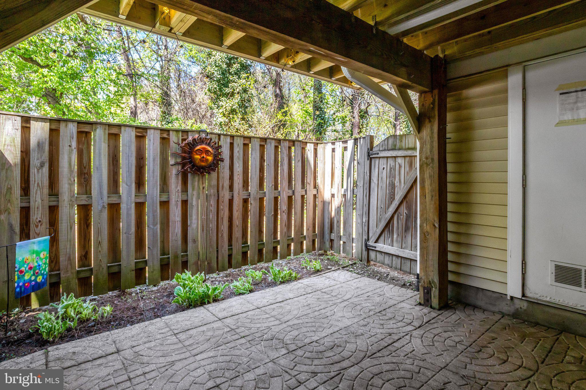 WATERS EDGE - Residential