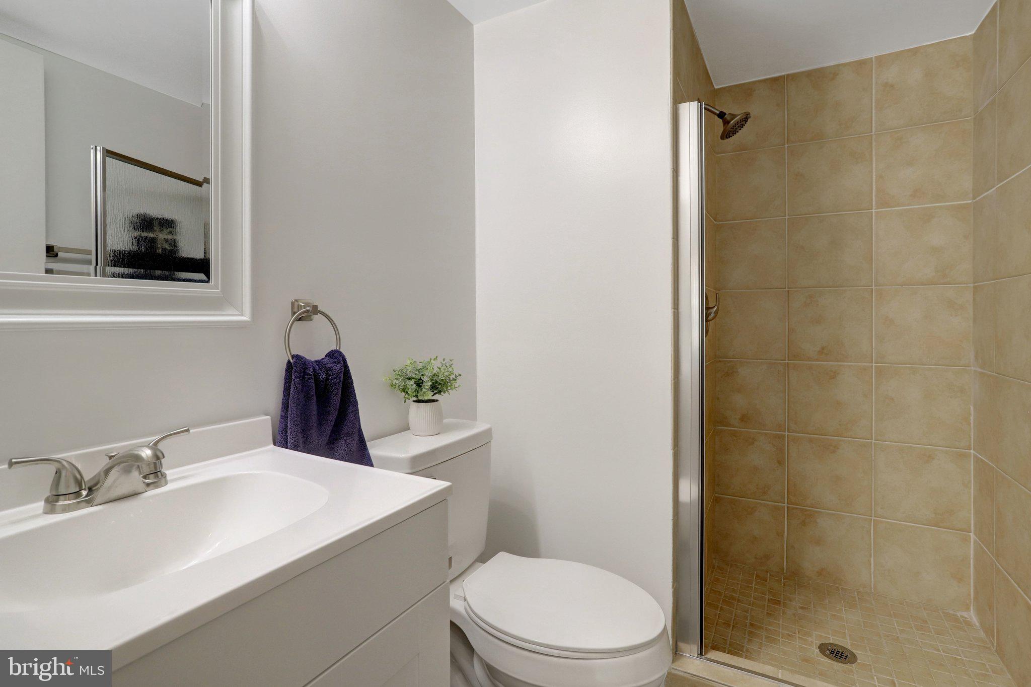 WATERS EDGE - Residential