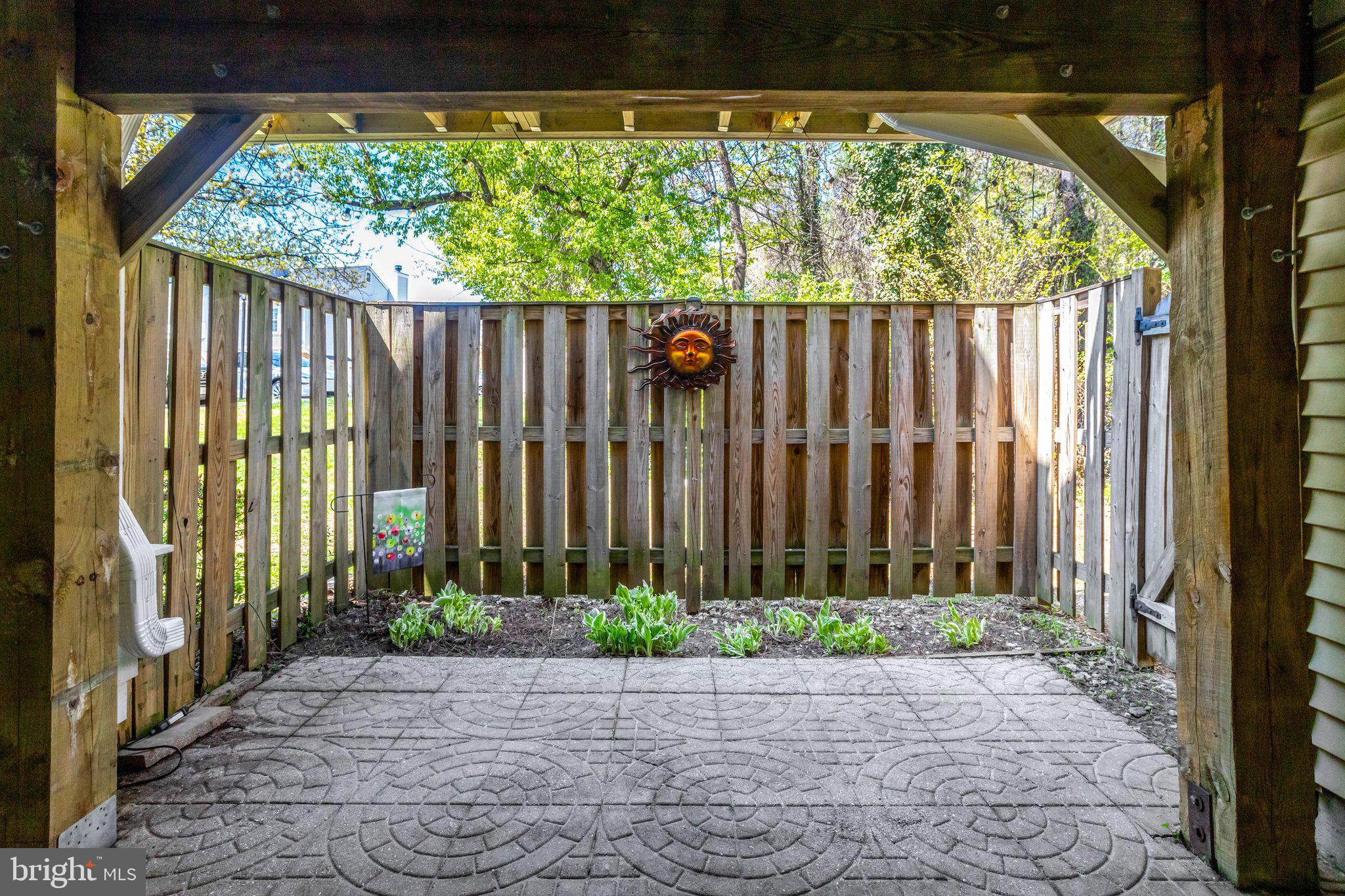 WATERS EDGE - Residential