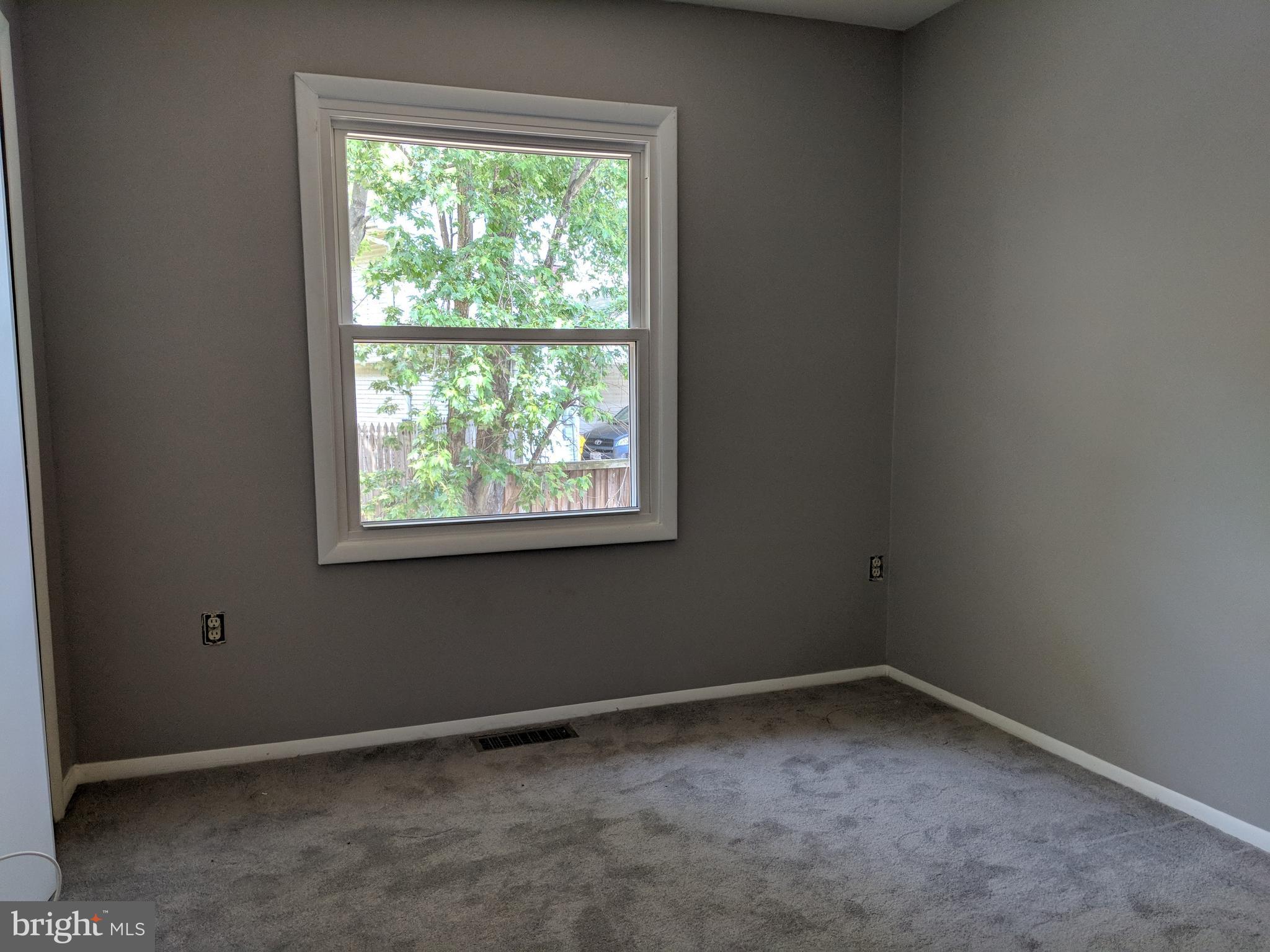 MAPLE RIDGE - Residential Lease