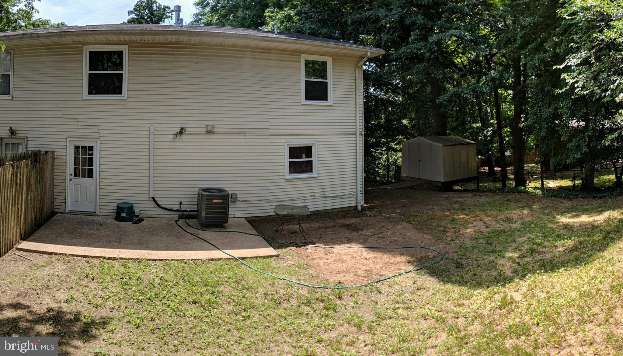 MAPLE RIDGE - Residential Lease