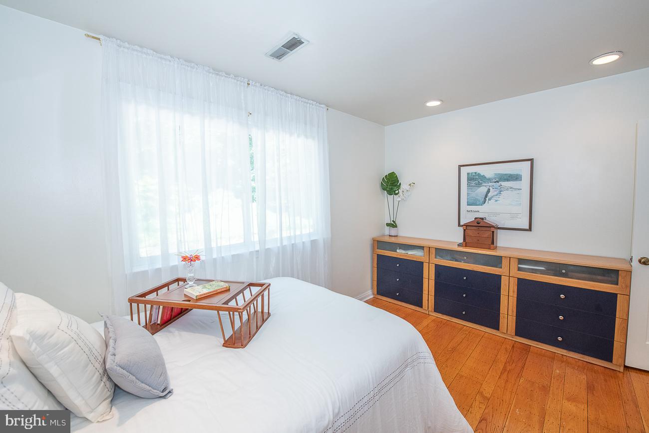 ARDMORE - Residential