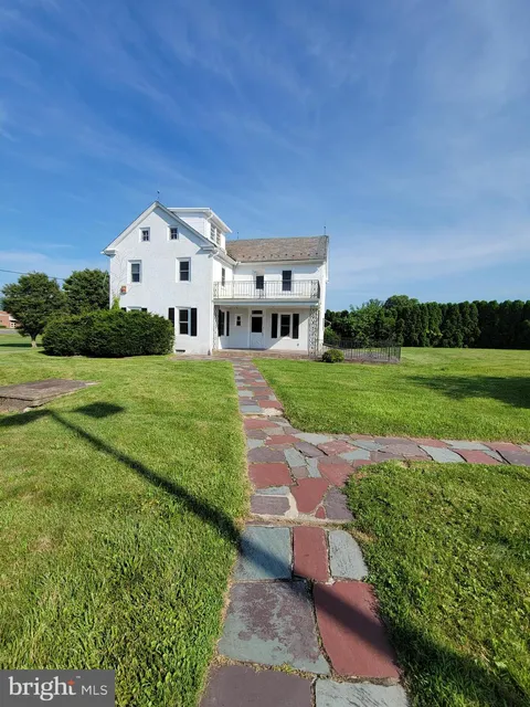 1022 Gravel Pike, Palm, PA MLS: PABK2063068