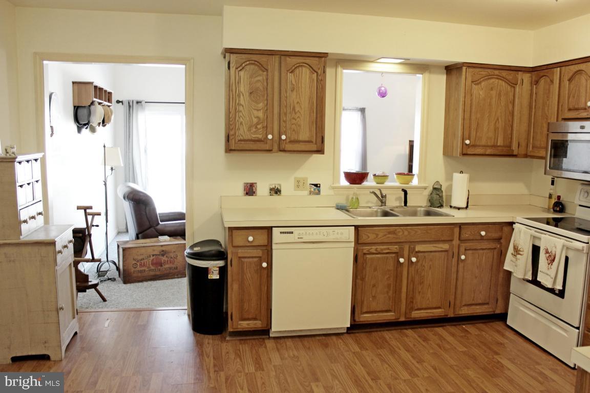 JEFFERSON SQUARE - Residential