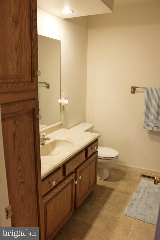 JEFFERSON SQUARE - Residential