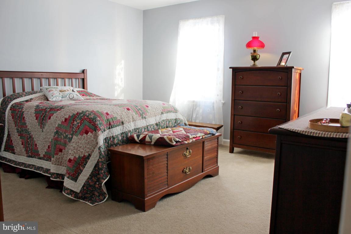 JEFFERSON SQUARE - Residential