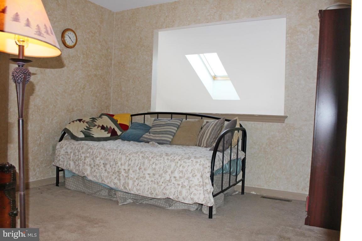 JEFFERSON SQUARE - Residential