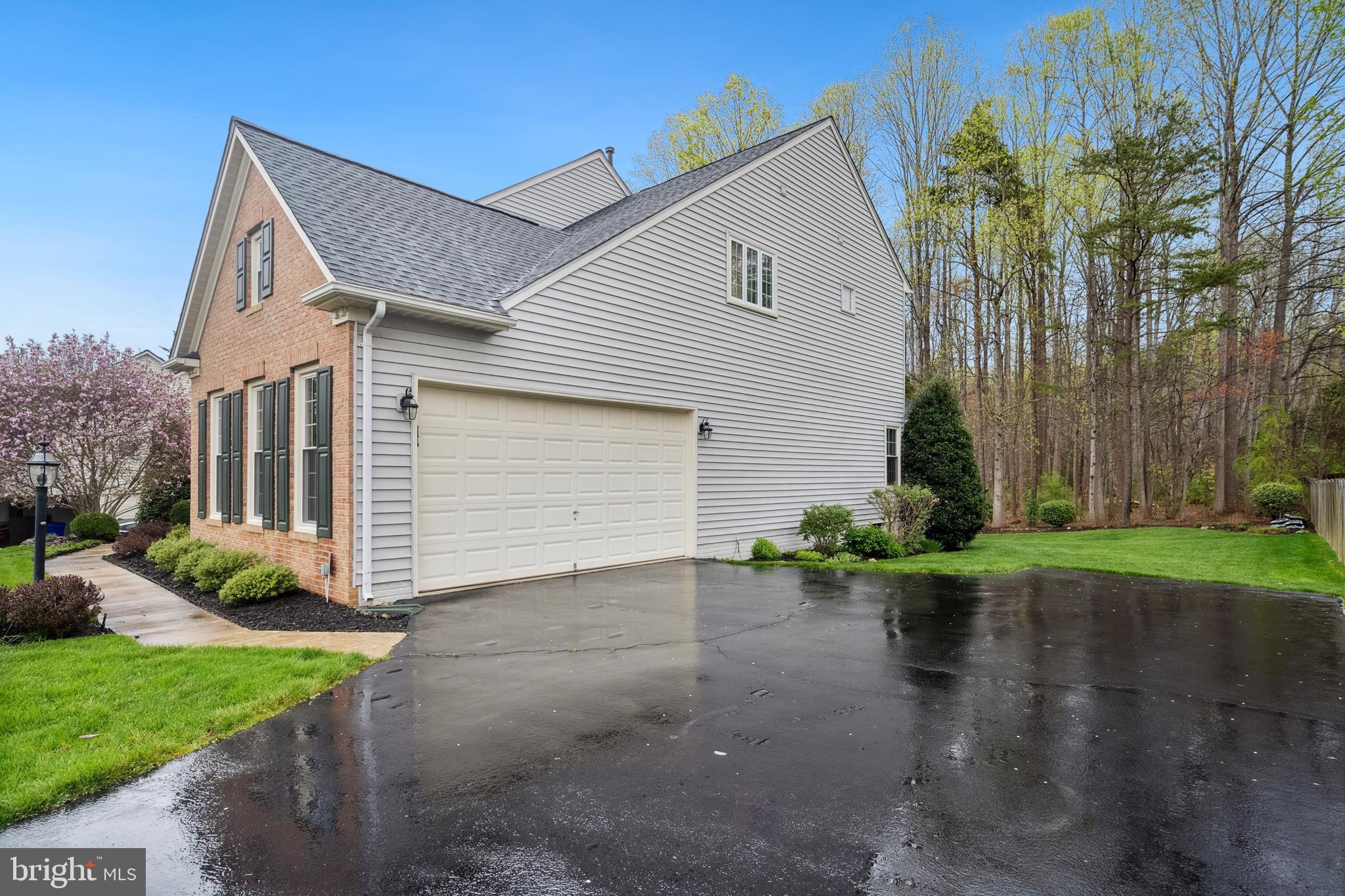 MEADOWBROOK WOODS - Residential