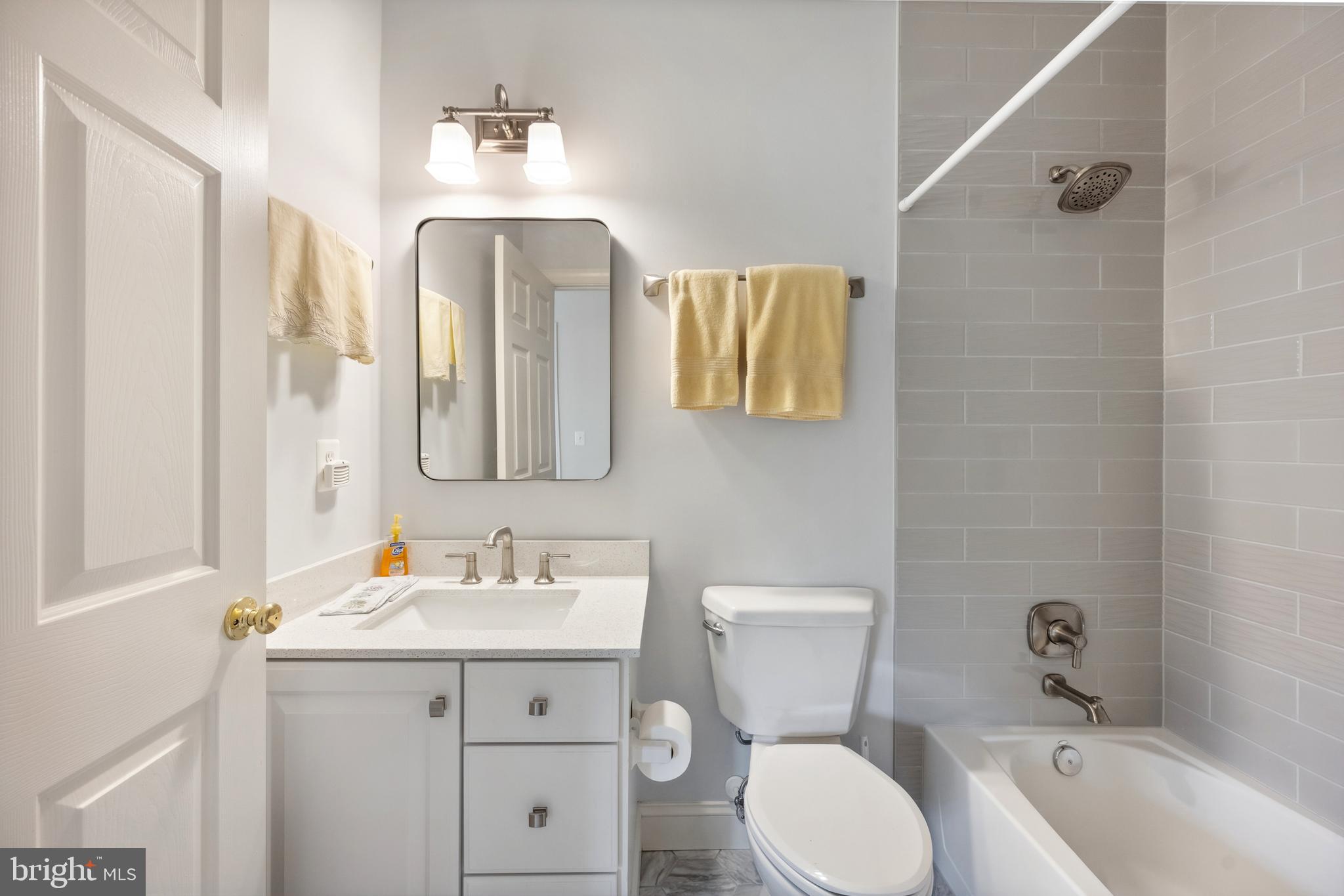 MEADOWBROOK WOODS - Residential